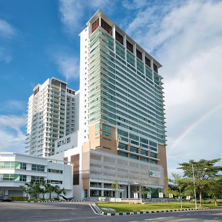 Olive Tree Hotel Penang Байан-Лепас Екстер'єр фото